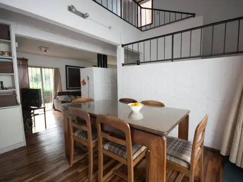 Casa en Venta con 1 cochera