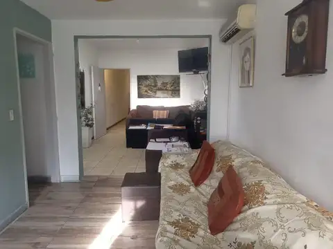 Departamento en Alquiler en Bella Vista, $ 700.000