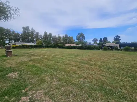 LOTE CENTRAL EN VENTA LA  CESARINA RODRIGUEZ