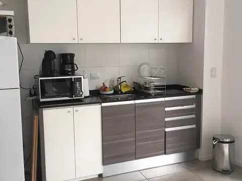 Oficina 2 ambientes con 2 baños