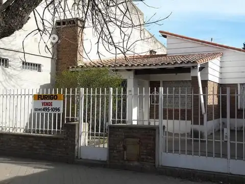 Casa 3 dormitorios en Pérez