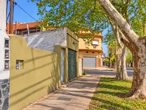 Venta lote Tres de Febrero caseros.