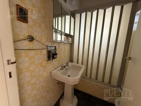 Depto Tipo Casa en Venta 50 años