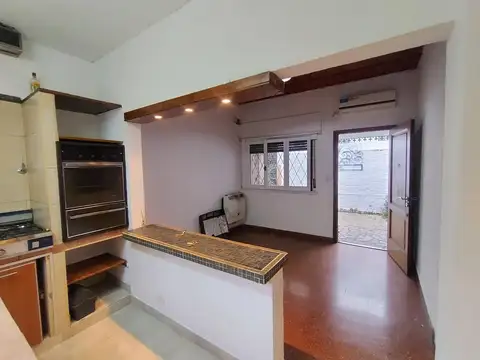 Depto Tipo Casa en Alquiler de 2 dormitorios