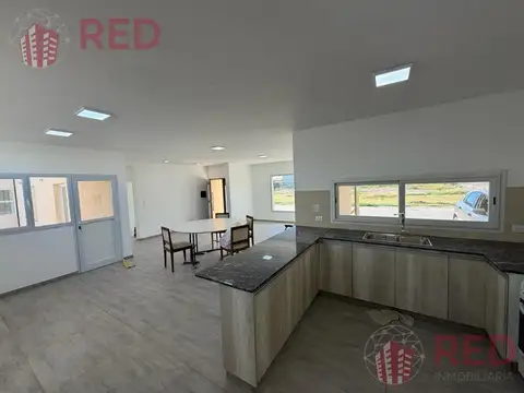 Casa en Venta en Plottier, USD 260.000