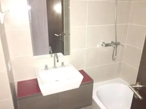 Departamento en Alquiler con 1 cochera
