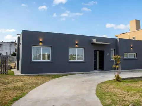 CASA 4 AMBIENTES BEN BARRIO PRIVADO EL ENSUEÑ0