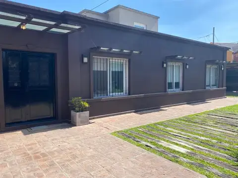 Casa - Venta - Argentina, Ituzaingó - Los Potros 1100