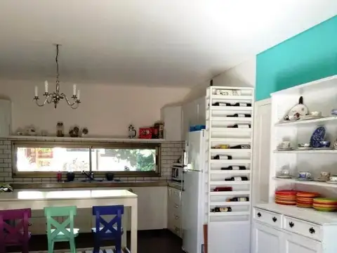 Sausalito, Pilar