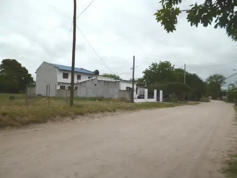 Terreno en Venta 42  mts Fondo