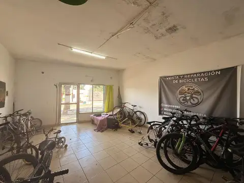 Local en Venta en Granadero Baigorria, USD 150.000