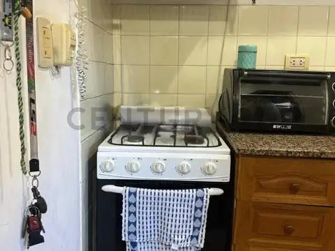 España 1900, Piso 2