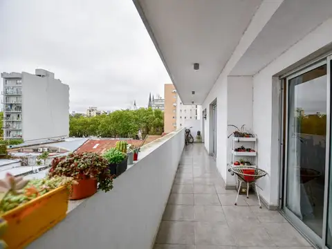 DEPARTAMENTO VENTA LA PLATA 2 DORMITORIOS BALCON