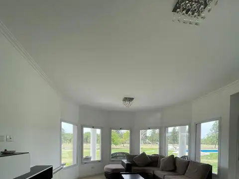 Casa en Alquiler al Noreste
