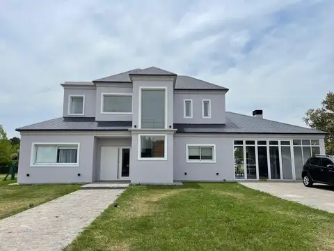 Casa en Alquiler en Fincas de San Vicente, USD 1.800
