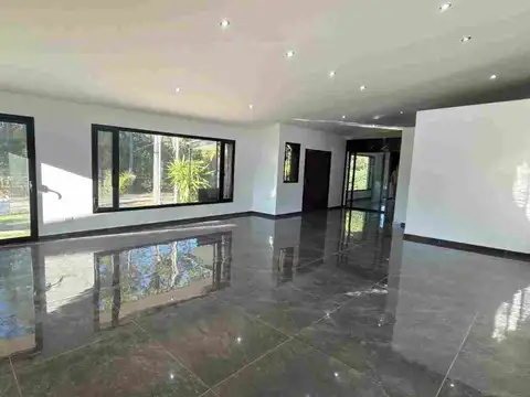 Casa en Venta en Barrio Parque Las Lomadas, USD 419.000
