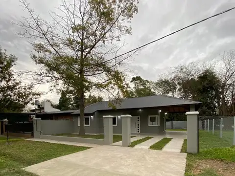 Casa en Venta con 1 cochera