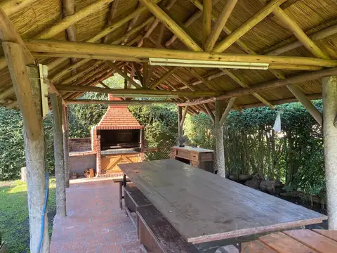 Casa 3 ambientes con 2 baños