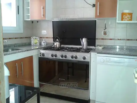 Casa 4 ambientes con 3 baños