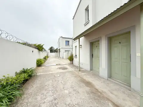 Depto Tipo Casa 3 ambientes con 1 baño