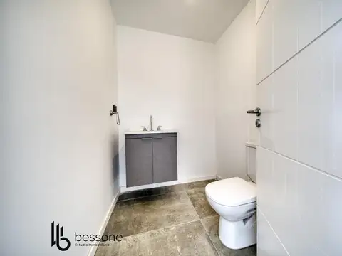 Casa 4 ambientes con 3 baños