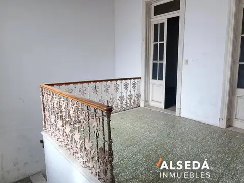 Local en Alquiler 80 años