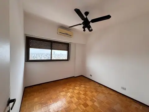 Departamento en Alquiler en Parque Chacabuco, $ 1.100.000