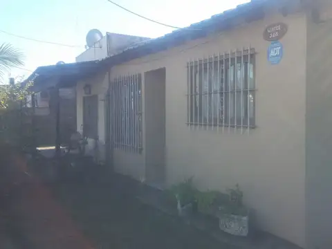 Casa 3 ambientes con 1 baño