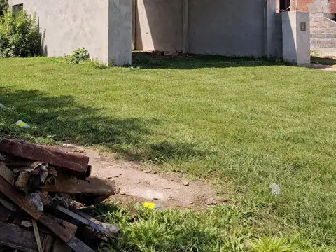 VENTA TERRENO CON GALPON/ ESTRUCTURA