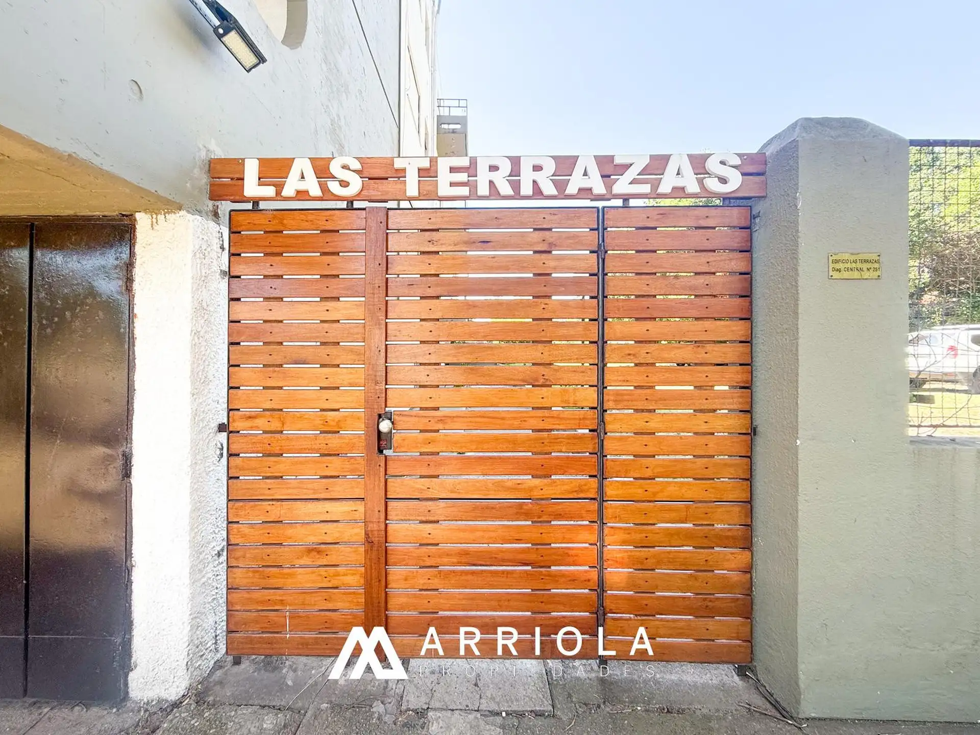 Depto 3 amb, 58m² con cochera fija - Barrio Alfar