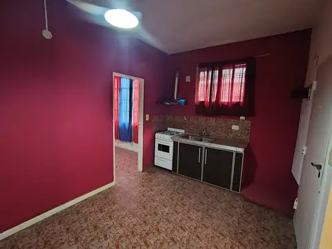 Departamento tipo casa en alquiler en Centro