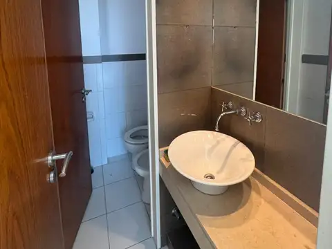 Oficina en Alquiler en Ramos Mejia, $ 640.000