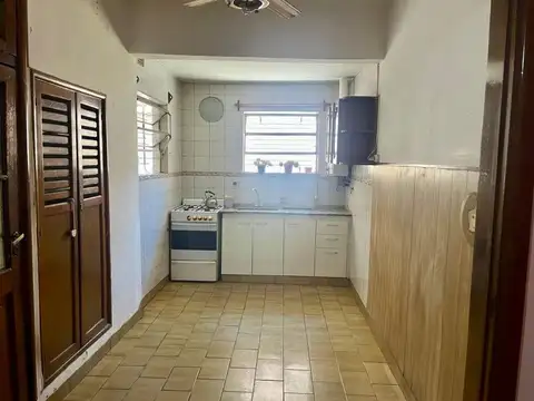 Avenida 25 de Mayo 1500