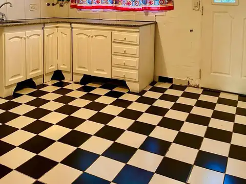 Depto Tipo Casa en Alquiler en Lomas de Zamora, $ 650.000