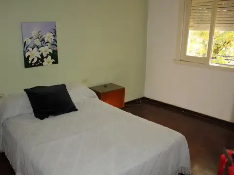 Depto Tipo Casa en Venta 90 años