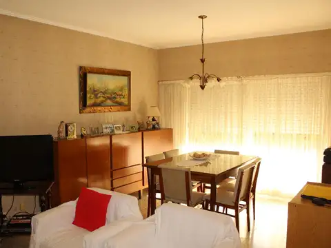 Ph de tres ambientes en lomas de zamora