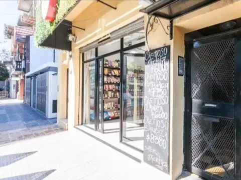 Venta de PH con 2 departamentos y local a la calle en Lanús, excelente zona!