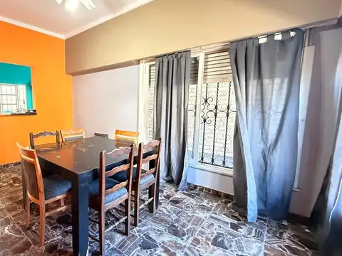 Depto Tipo Casa en Venta con 1 cocheras