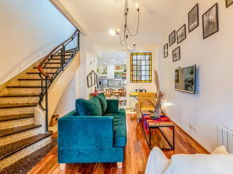 Depto Tipo Casa en Venta de 5 ambientes
