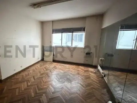 3 Ambientes a Reciclar en Retiro | 49 m² | Gran Potencial de Revalorización