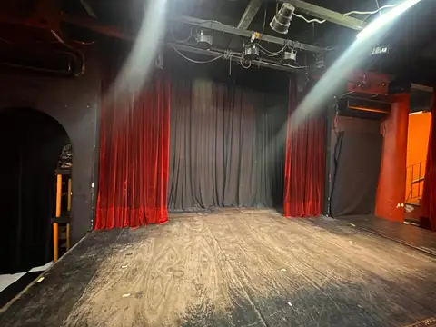 DUEÑO VENDE ESPACIO CULTURAL UNICO DE 228M2