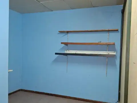 Local comercial en alquiler sobre  Vélez Sarsfield - 4 cuadras estación de Munro