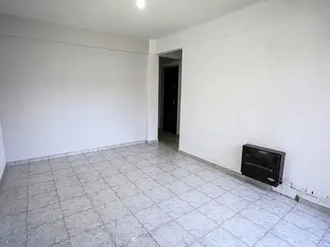 Av. Montevideo e/ 33 y 34 3200