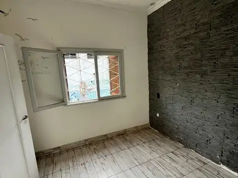 Moreno 3911 , Piso 1