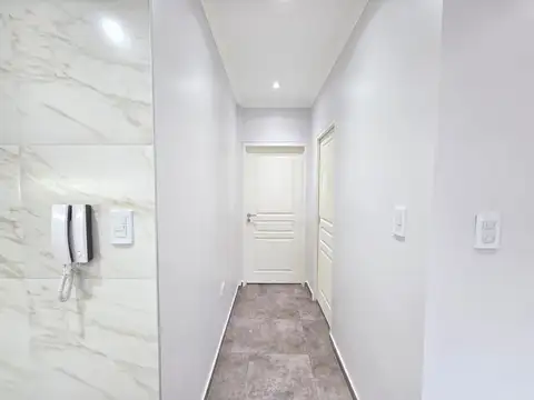 Depto Tipo Casa en Venta en Valentin Alsina, USD 59.500