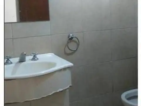 Local en Venta en Remedios De Escalada, USD 330.000