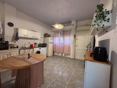 Depto Tipo Casa 2 ambientes con 1 baño
