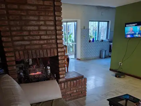 Casa en Venta en Alberdi, USD 165.000