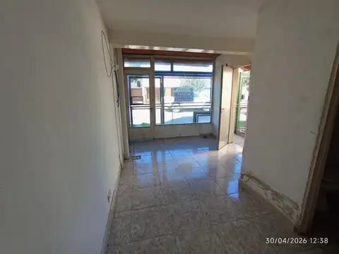Local en Alquiler en Altos De San Lorenzo, $ 200.000