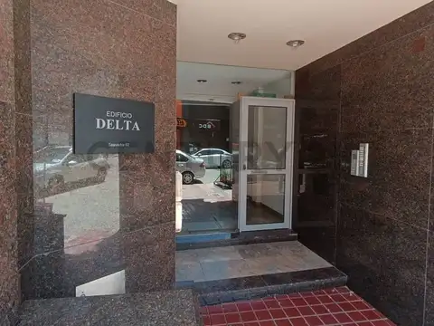 SE VENDE DEPARTAMENTO CÉNTRICO EN RAFAELA DE DOS DORMITORIOS